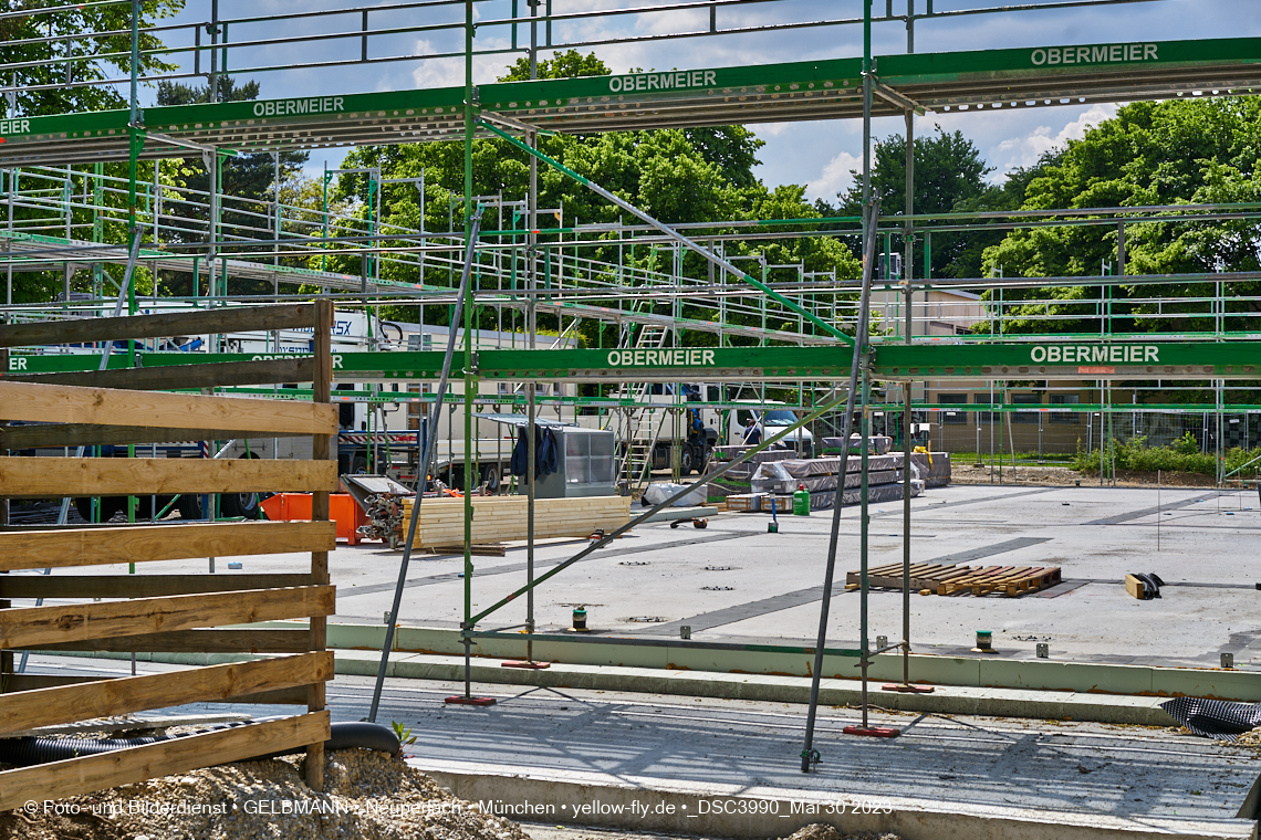 2023-05.30 - neue Wände für das Haus für Kinder